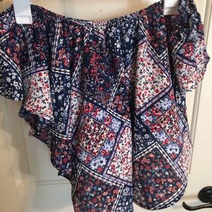 Off shoulder crop top